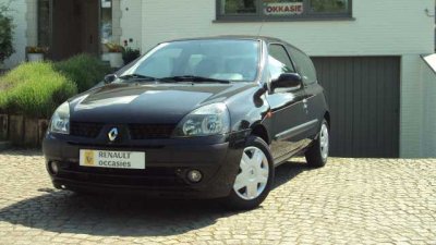 Renault CLIO DIESEL - 2001